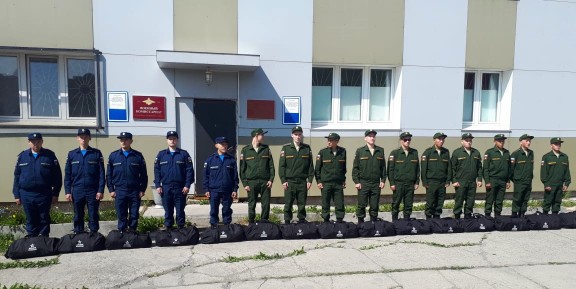 Пятнадцать чукотских  призывников  сегодня отправились в армию 