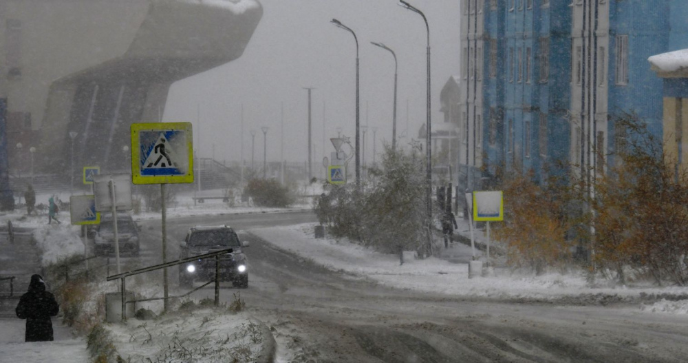 В Анадыре из-за снегопада приостановлена работа речной переправы