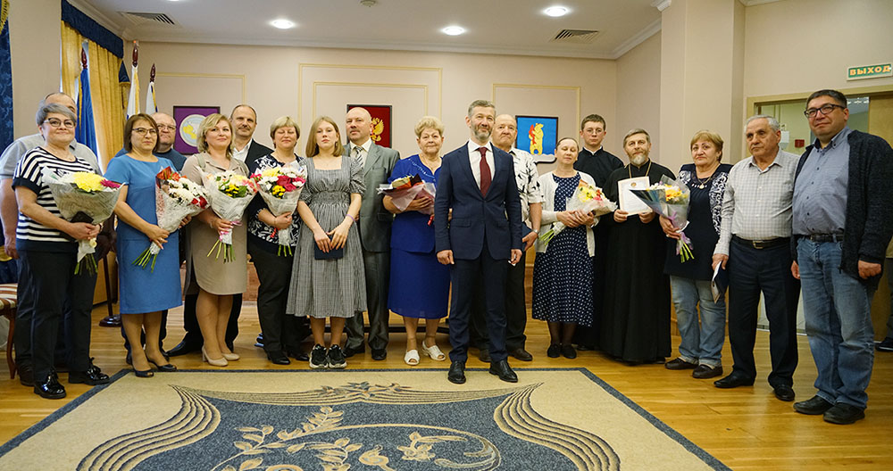 Семьи Анадыря наградили медалями &quot;За любовь и верность&quot;