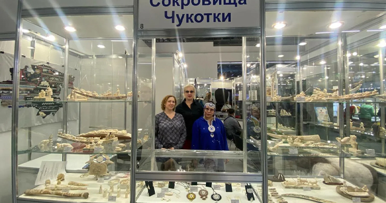 Стул из моржовой кости представит Чукотка на выставке в Москве