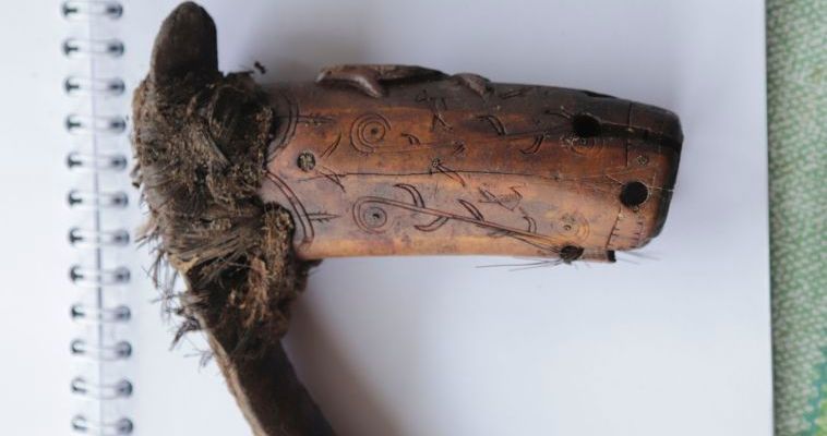 Уникальную мотыгу древних эскимосов передадут в Музейный центр &quot;Наследие Чукотки&quot;